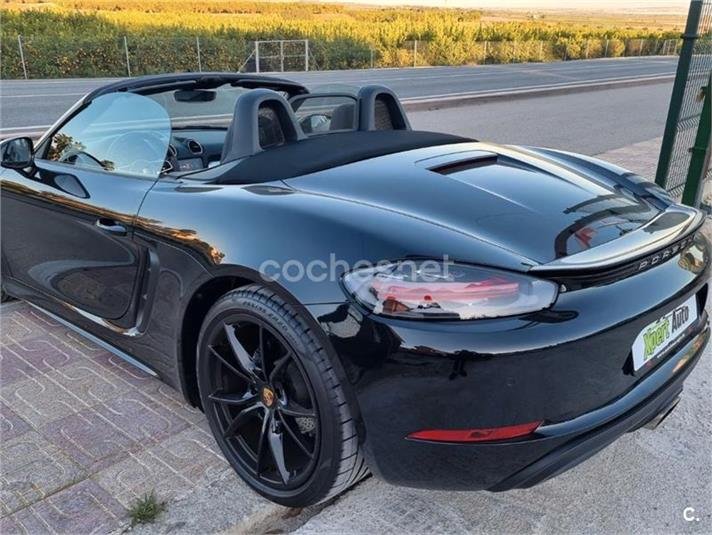 PORSCHE 718 Boxster