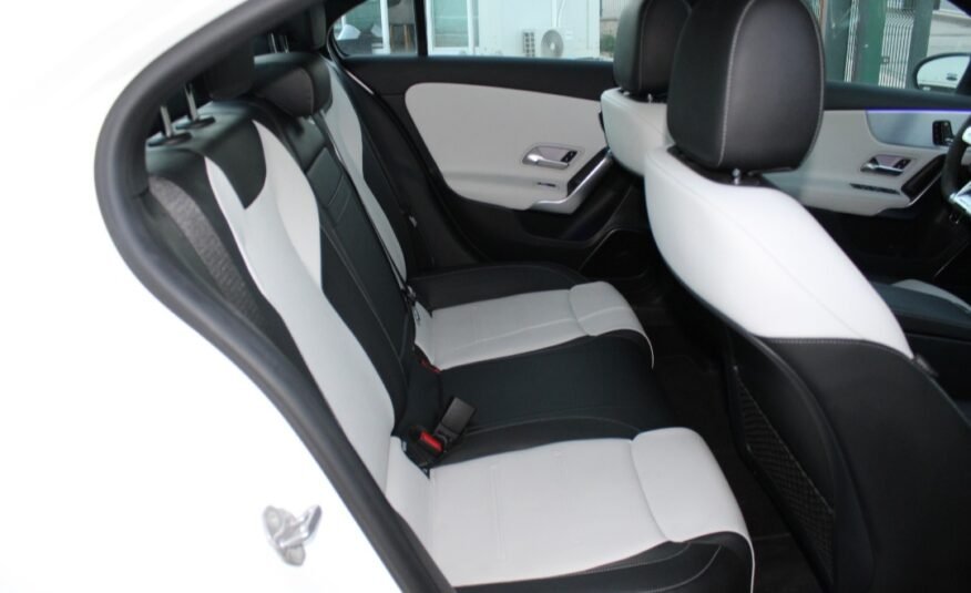 Mercedes-Benz A35 AMG A35 AMG