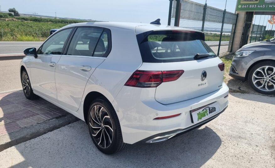VOLKSWAGEN Golf 8 1.4 TSI Hibrid Enchufable Gasolina-Petrol
