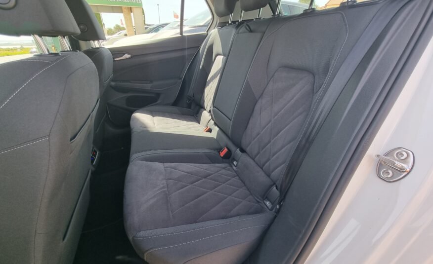 VOLKSWAGEN Golf 8 1.4 TSI Hibrid Enchufable Gasolina-Petrol