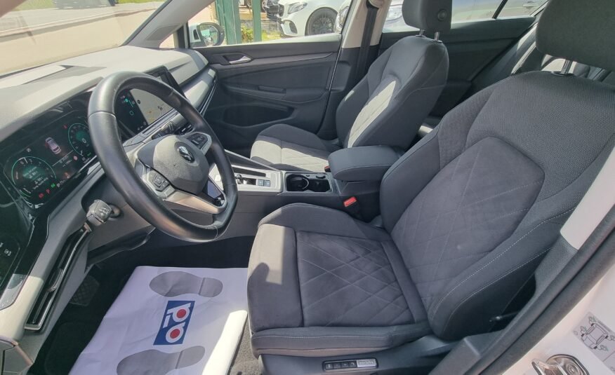 VOLKSWAGEN Golf 8 1.4 TSI Hibrid Enchufable Gasolina-Petrol