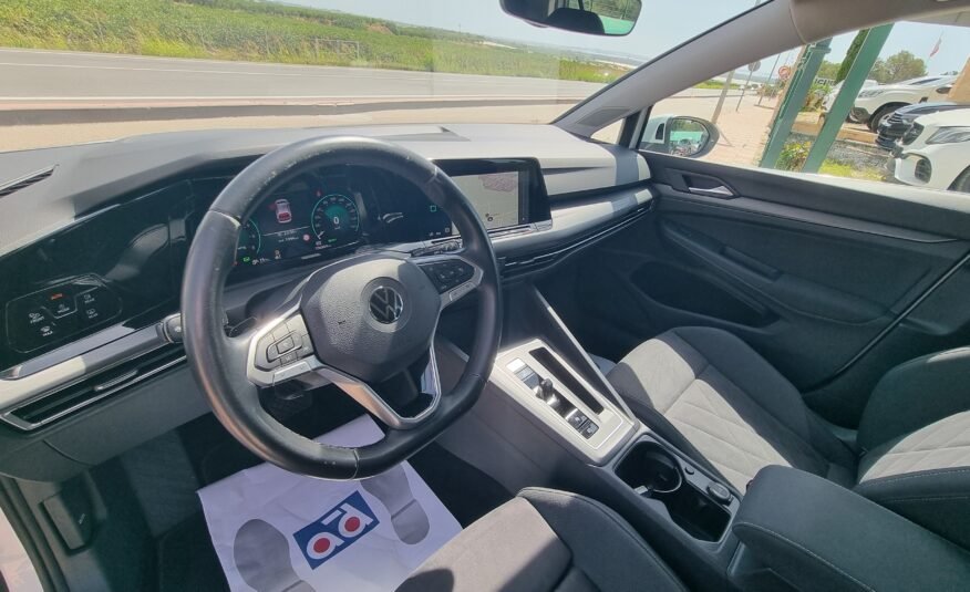 VOLKSWAGEN Golf 8 1.4 TSI Hibrid Enchufable Gasolina-Petrol