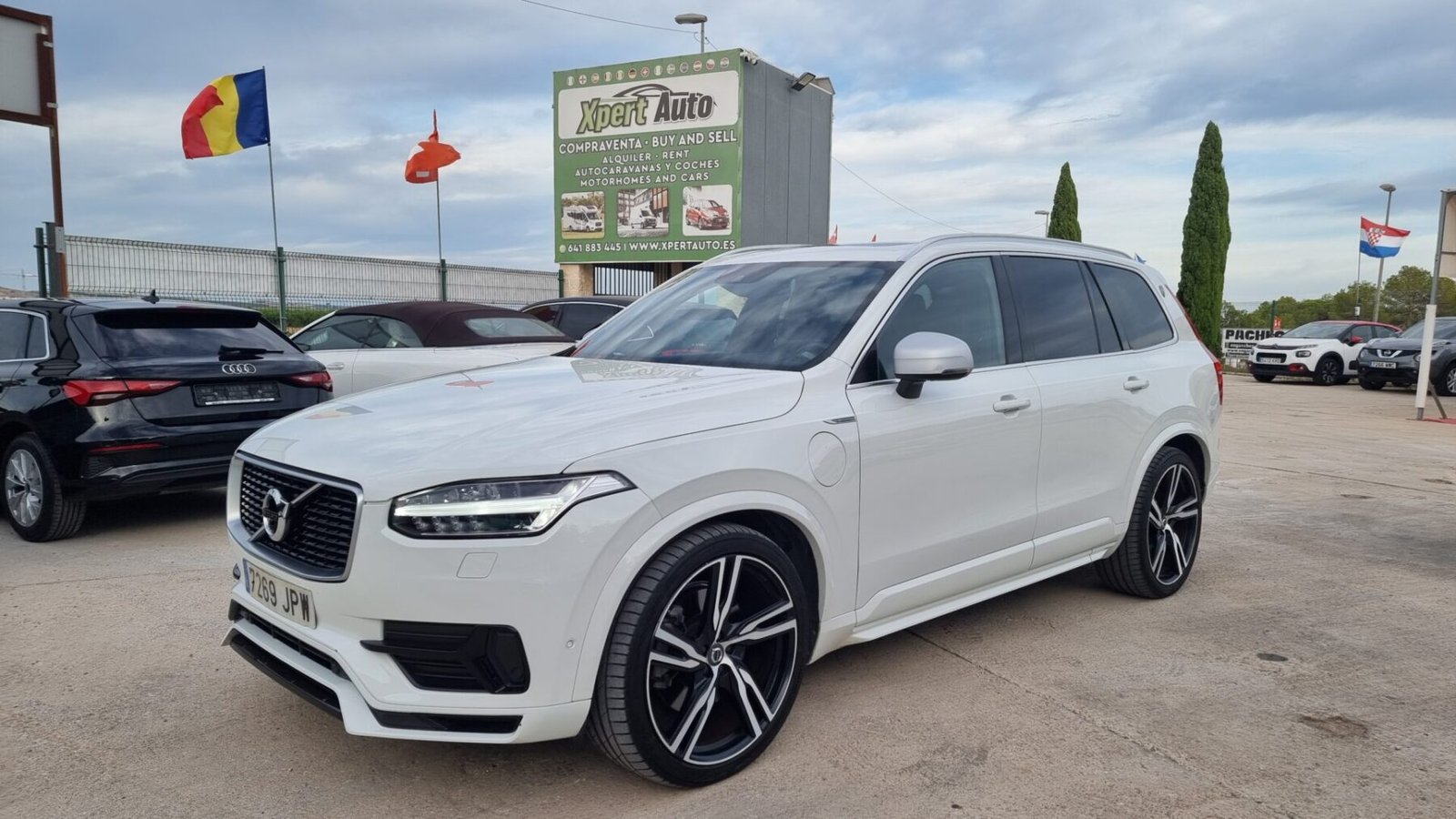 VOLVO XC90 R-Design 