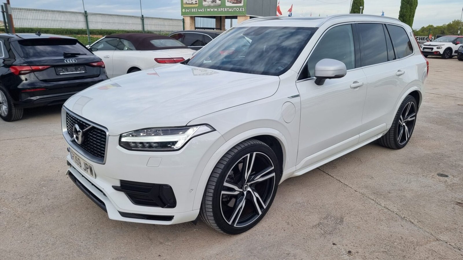 VOLVO XC90 R-Design 