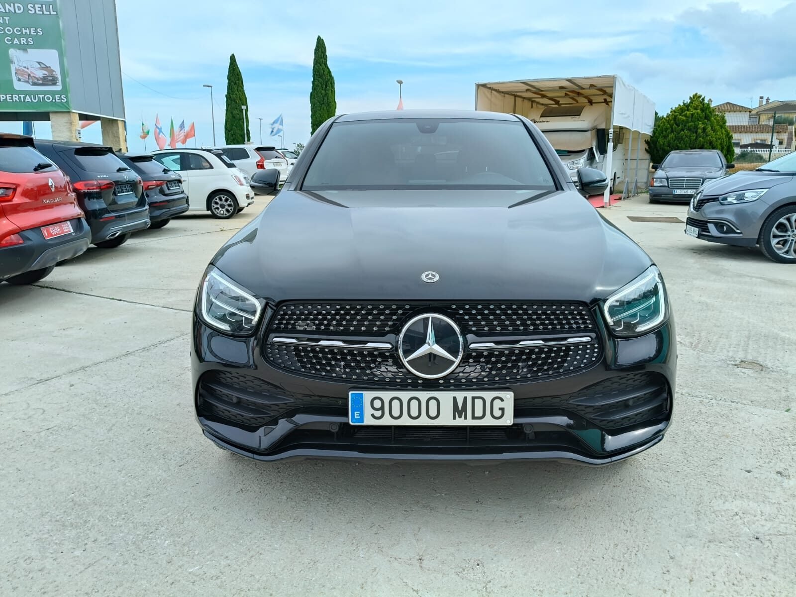 MERCEDES-BENZ GLC 200 Hybrid AMG