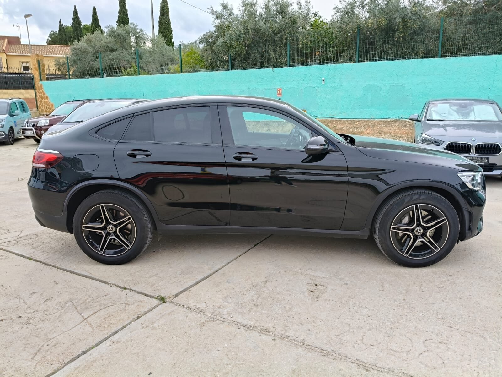 MERCEDES-BENZ GLC 200 Hybrid AMG