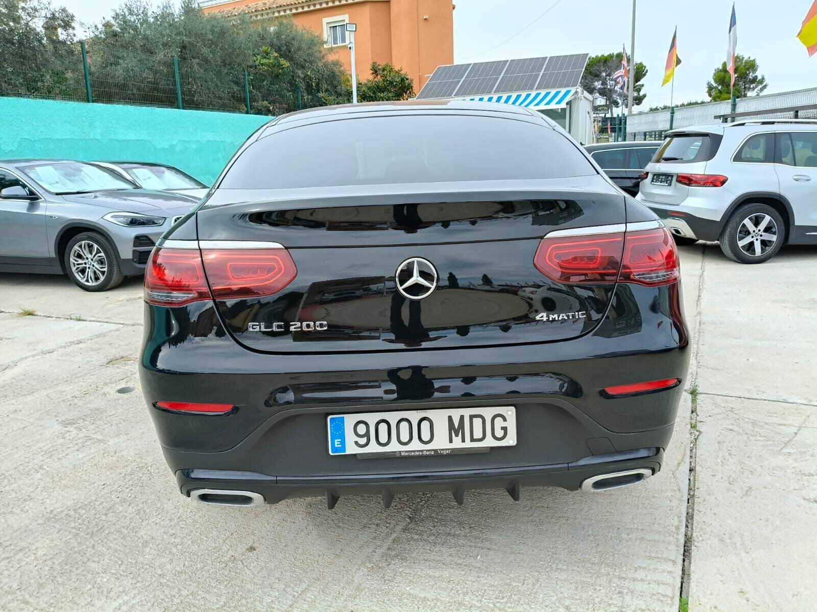 MERCEDES-BENZ GLC 200 Hybrid AMG