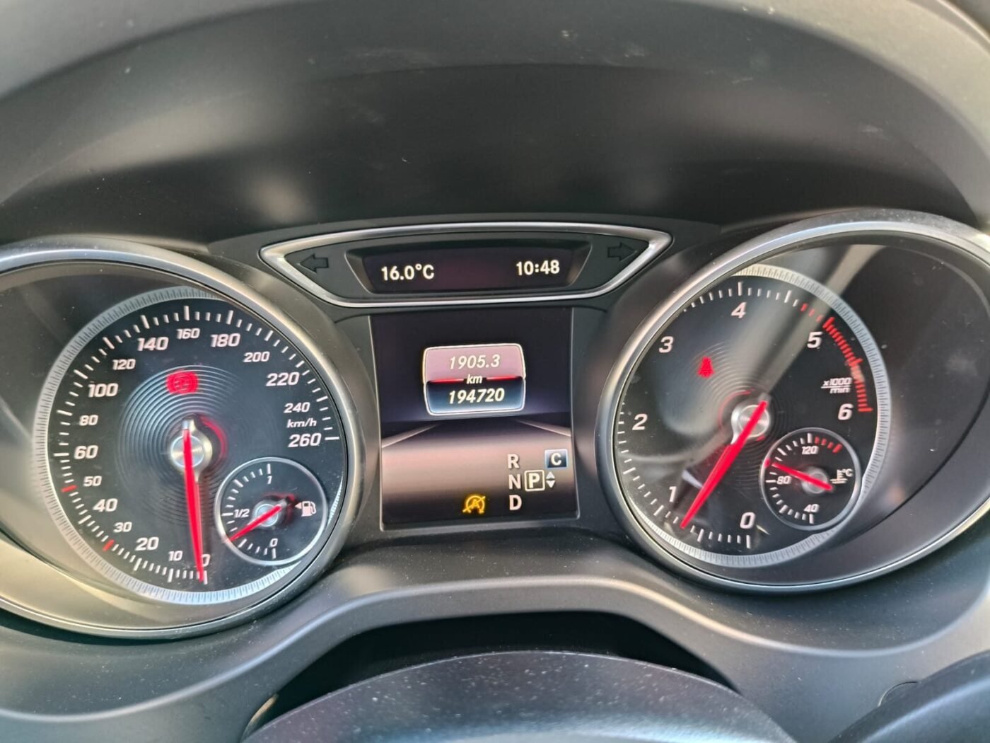 MERCEDES-BENZ CLA Shooting Brake 200 Diesel motor 2.2