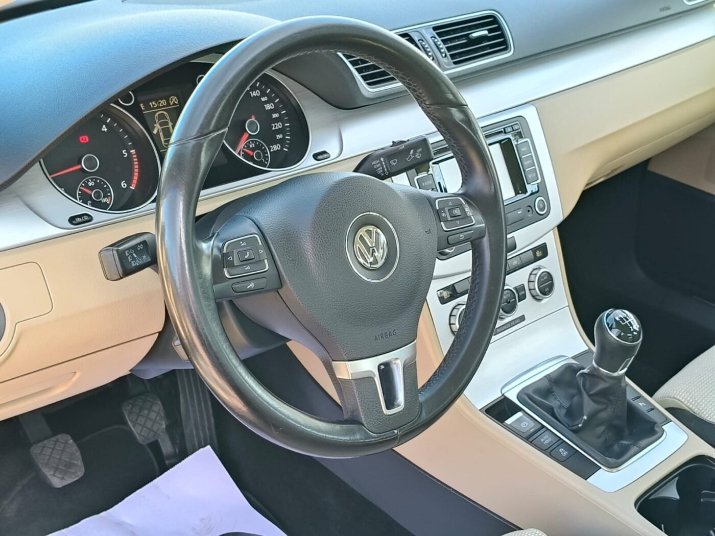 VOLKSWAGEN Passat 2.0 CC 