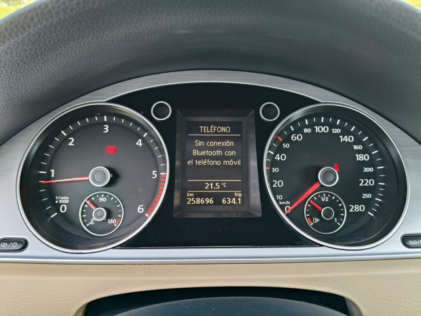 VOLKSWAGEN Passat 2.0 CC 