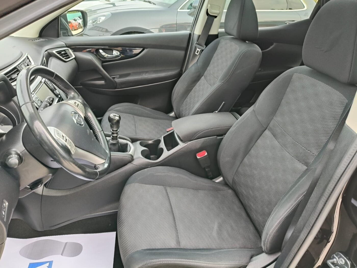 NISSAN Qashqai 1.5 Diésel 
