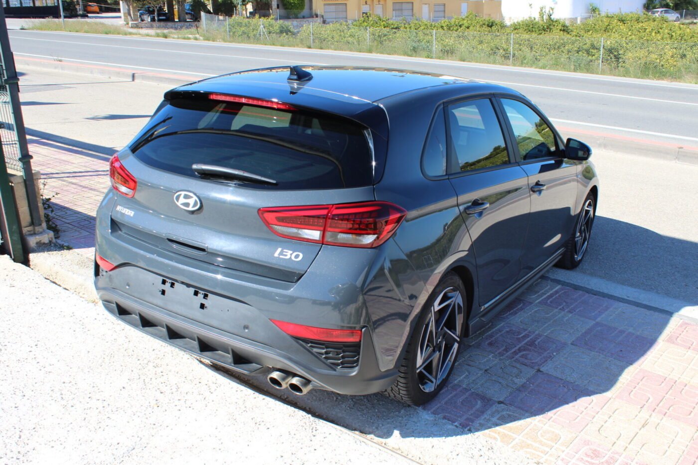 HYUNDAI 1.5 Gasolina-Petrol Mild-hybrid 