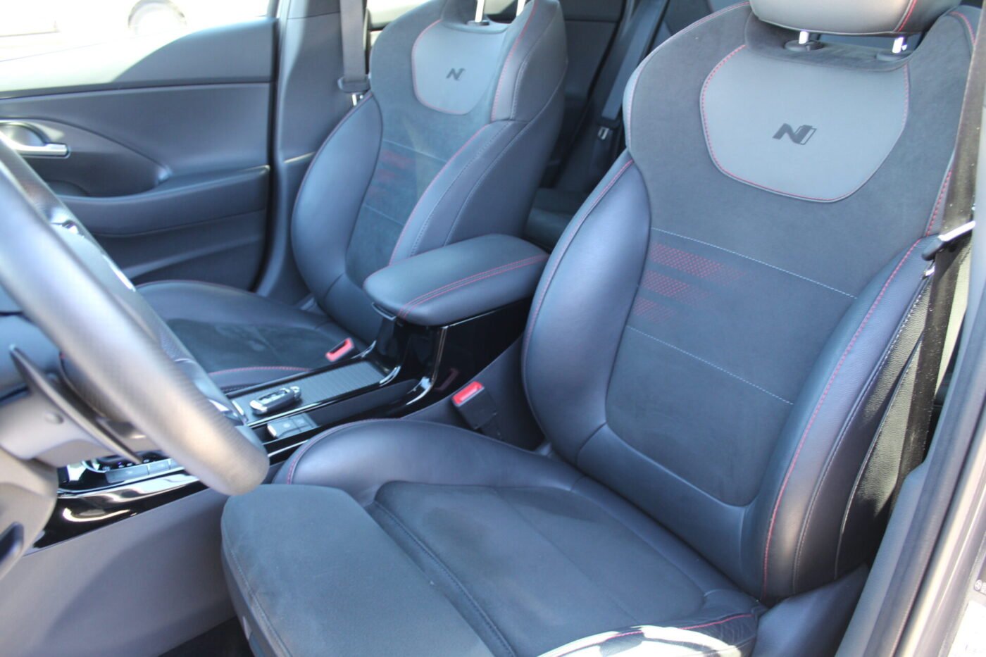 HYUNDAI 1.5 Gasolina-Petrol Mild-hybrid 