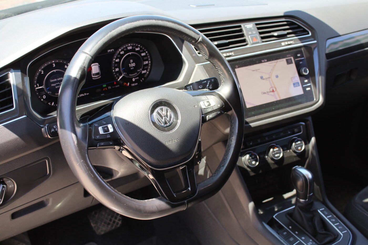 VOLKSWAGEN Tiguan 2.0 Diesel Automático 